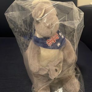 🧑‍🎄 BOHS toys collectible Mama Kangaroo Baby🦘stuff animal safari 🇬🇧 no bib !